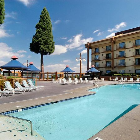 Holiday Inn Portland - Columbia Riverfront By Ihg מראה חיצוני תמונה